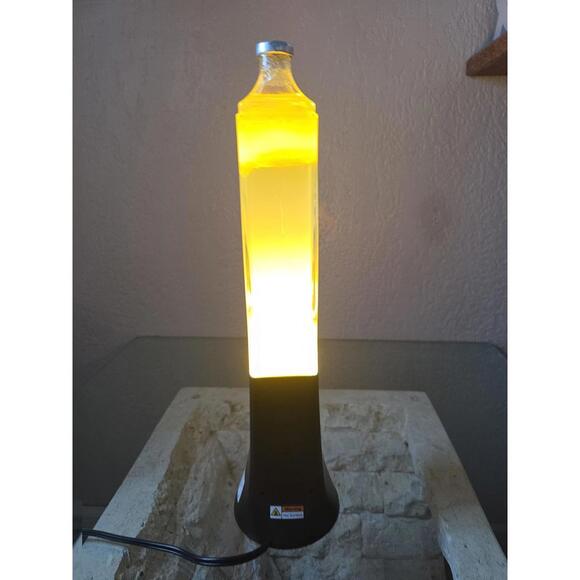 Lava Lamp And Bluetooth Speaker Nice Decorative Music Player Plus ! Buy Now - Picture 3 of 4